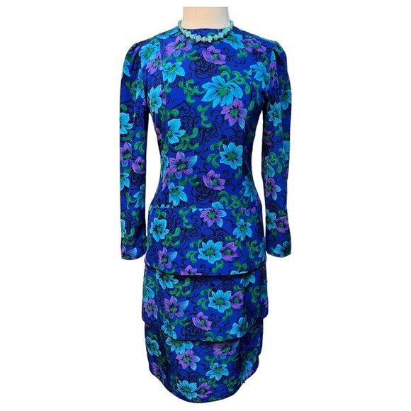 Maggy London Dresses & Skirts - Colorful floral dress in blues and greens